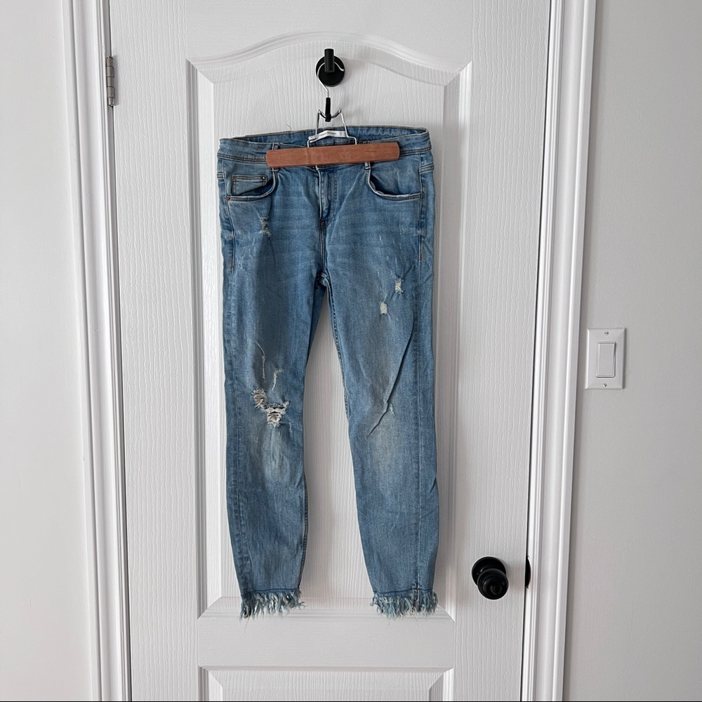 ZARA - Ripped Lightly Washed Fringe Jeans